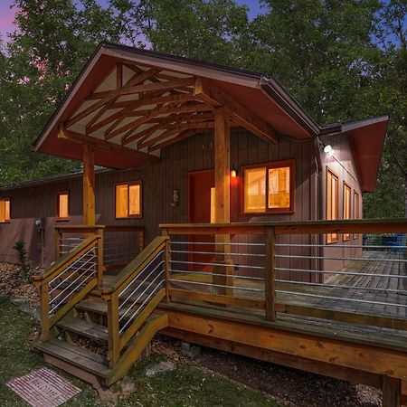 Chalet W Hot Tub, Large Deck, Grill, & Fast Wifi Berkeley Springs Extérieur photo