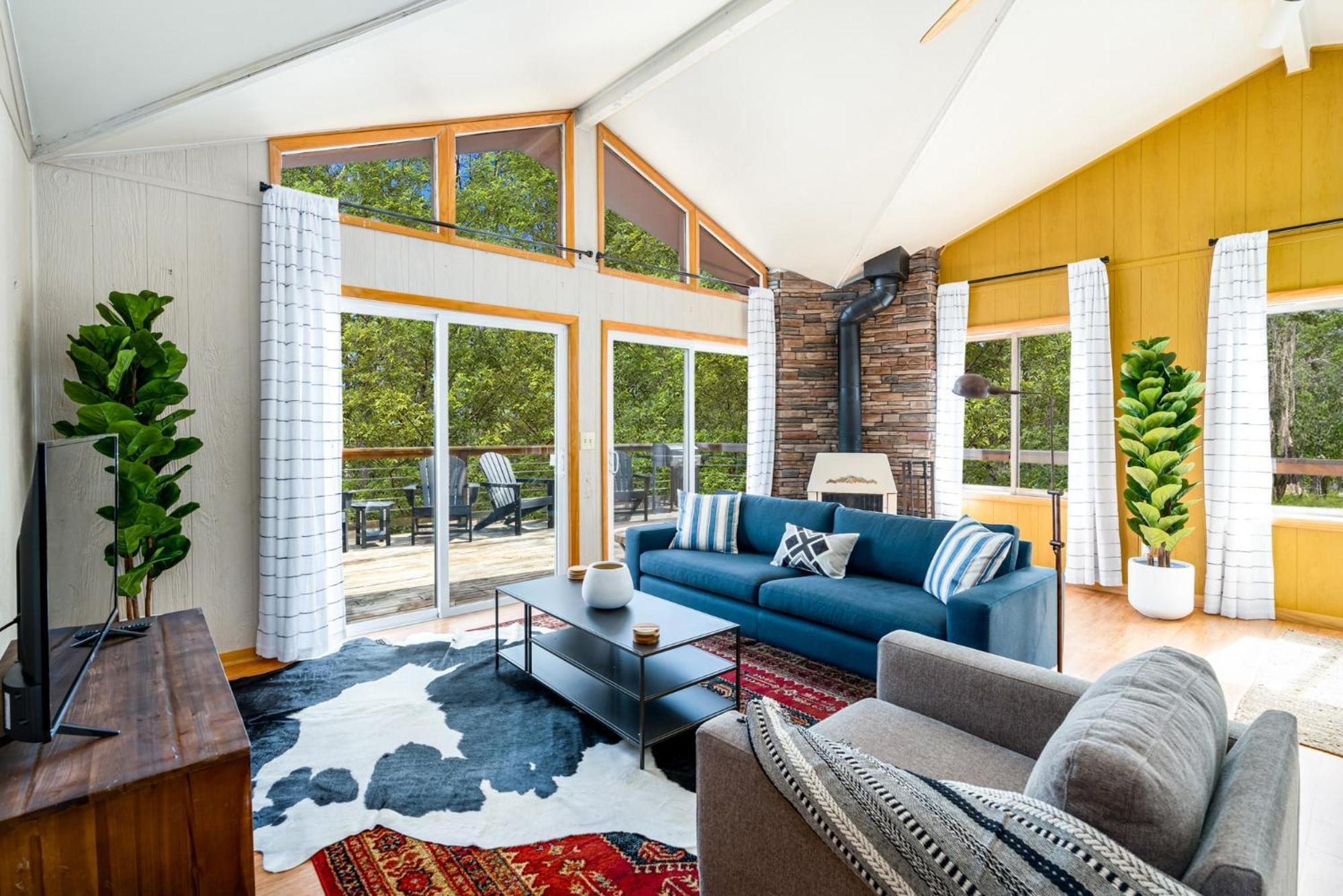 Chalet W Hot Tub, Large Deck, Grill, & Fast Wifi Berkeley Springs Extérieur photo